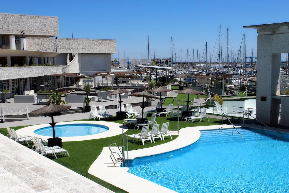 Suites Puerto Sherry El Puerto de Santa Maria Exterior foto